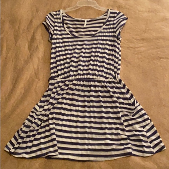 Striped dress - Picture 1 of 1